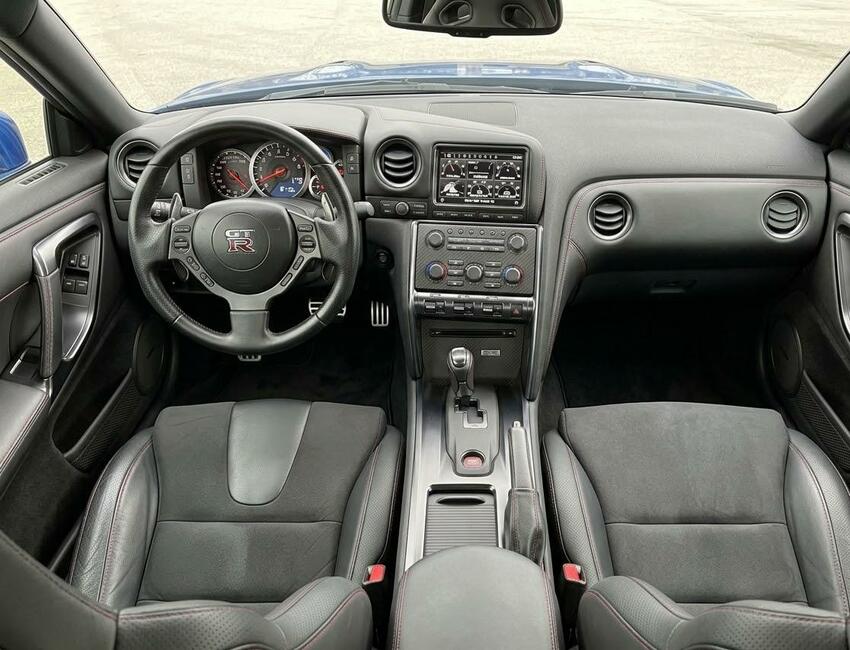 Аренда Nissan GT-R